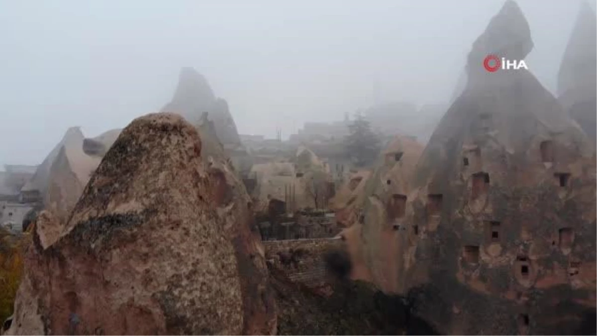 Kapadokya\'da yoğun sis nedeniyle balon uçuşları iptal edildi