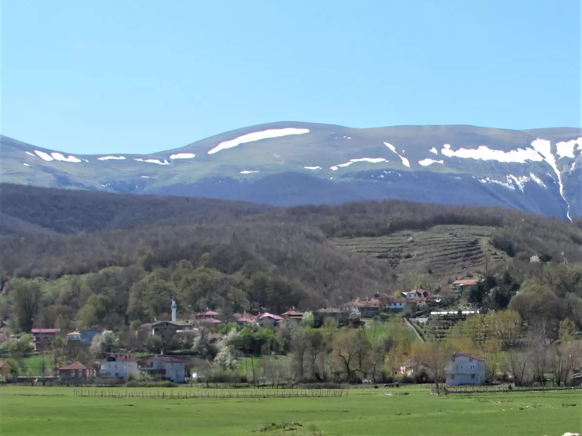 Ladik Akdağ Kayak Merkezi\'ne kar yağdı