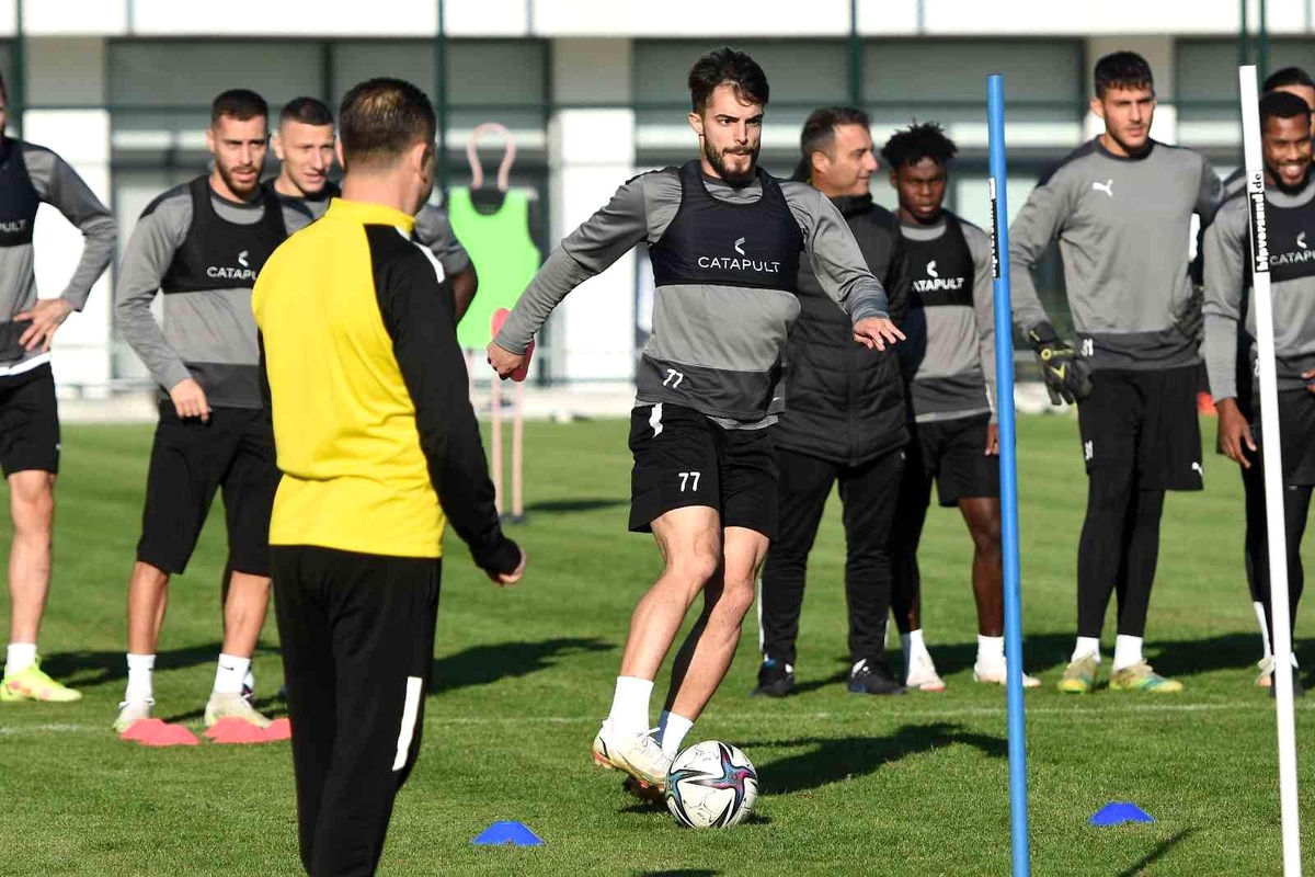 Manisa FK, Altınordu hazırlıklarını tamamladı
