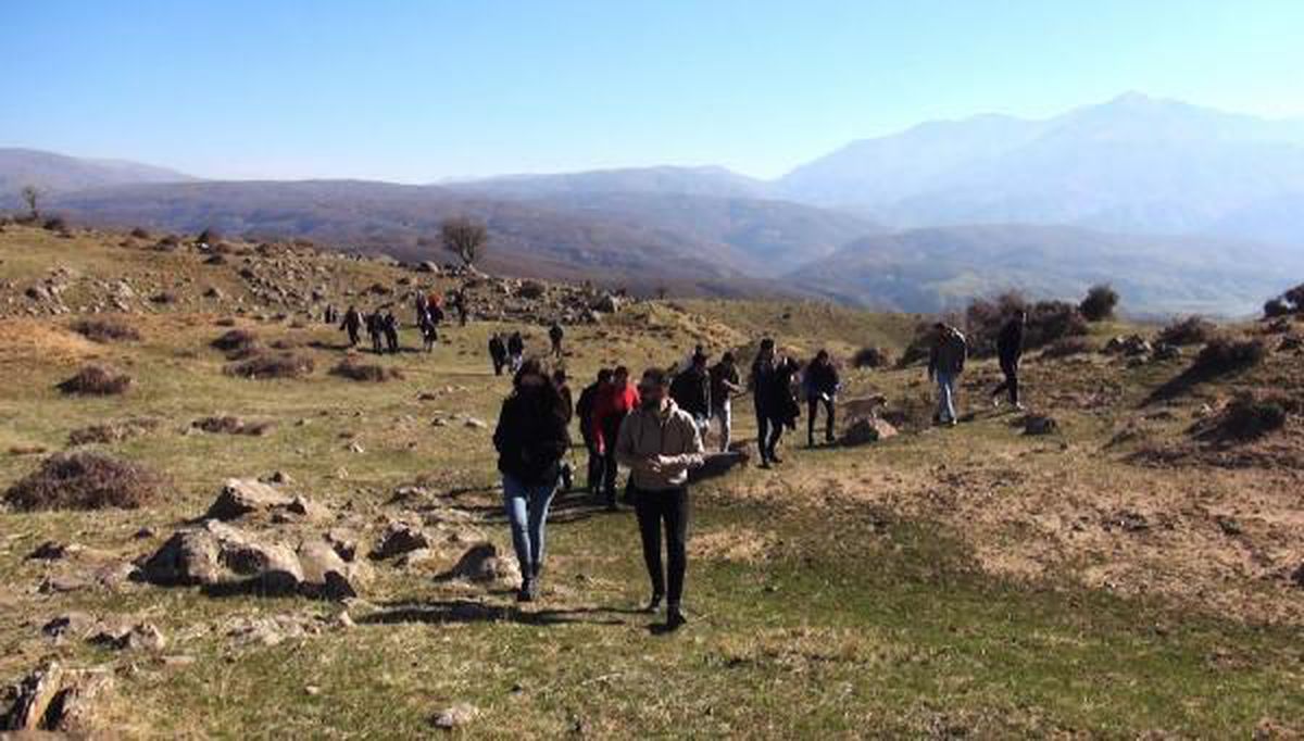 TERÖRLE ANILAN ŞENYAYLA'DA ÇAY İÇİP, MANTAR TOPLADILAR