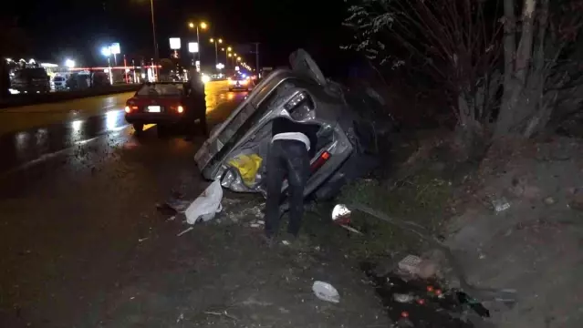 Son dakika haberleri! Yağmur nedeniyle kayganlaşan yolda otomobil takla attı: 1'i çocuk, 3 yaralı