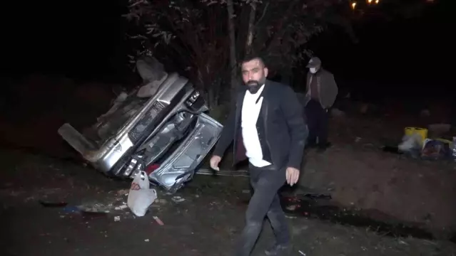 Son dakika haberleri! Yağmur nedeniyle kayganlaşan yolda otomobil takla attı: 1'i çocuk, 3 yaralı