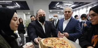 Bakan Varank, Fatih Merkez Kütüphanesi'nde gençlerle buluştu