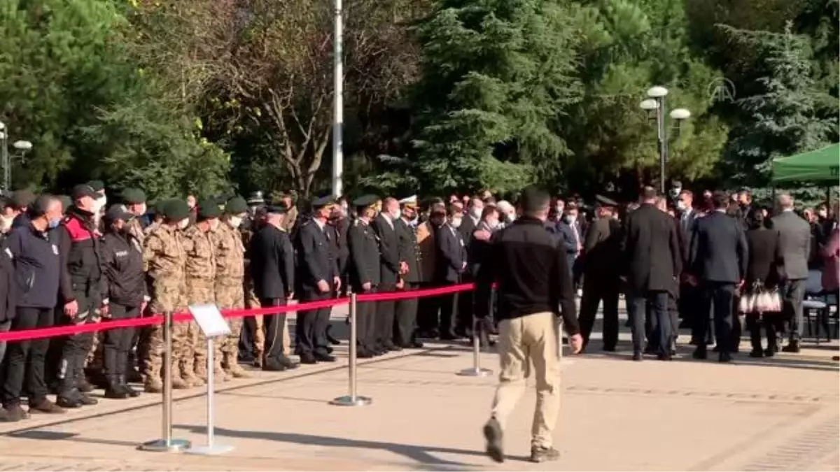 Son dakika: "Dur" ihtarına uymayan sürücünün çarpması sonucu şehit olan polis Yusuf Ceylan için tören düzenlendi