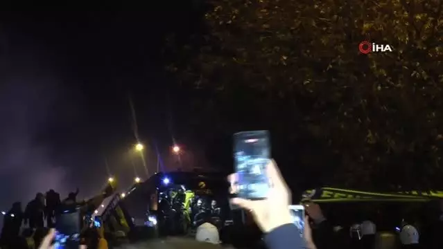 Fenerbahçe'ye coşkulu karşılama