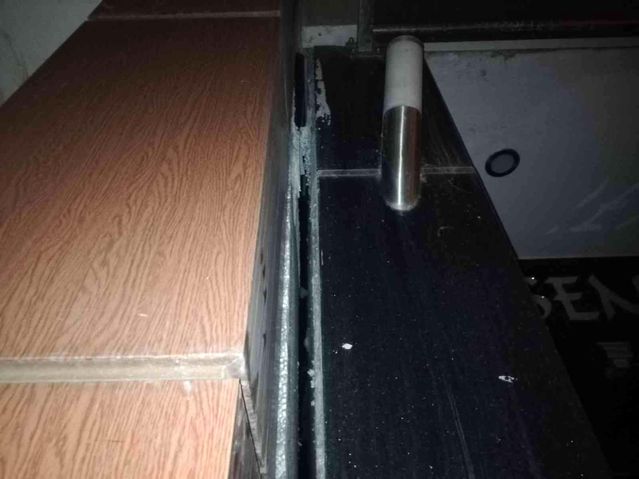 İzmir'de bir inşaatın temel kazısı esnasında yan binada kayma oluştu, 5 apartman boşaltıldı