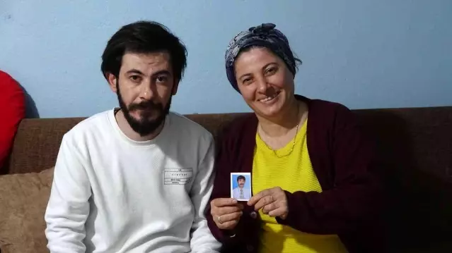 Libya'da kurtarılan 7 Türk vatandaşından Hidayet Yaprak'ın Hatay'daki ailesinde sevinç hakim Libya'da kurtarılan 7 Türk vatandaşından Hidayet Yaprak'ın Hatay'daki ailesinde sevinç hakim