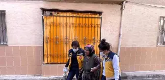 Manisa'da apartman dairesinde yangın: 1'i ağır 6 yaralı