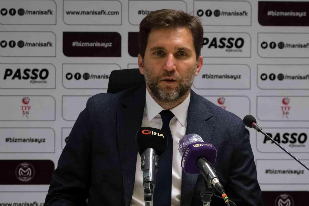 Manisa FK Teknik Direktörü Turgay Altan: "Önümüzün açık olduğunu düşünüyorum"
