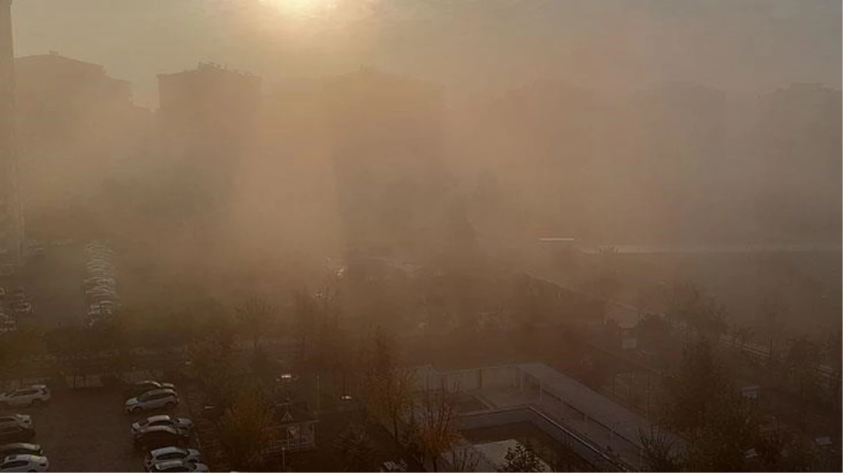 Diyarbakır\'da camdan bakanlar gökyüzünü göremedi! Yoğun sis tüm şehri kapladı