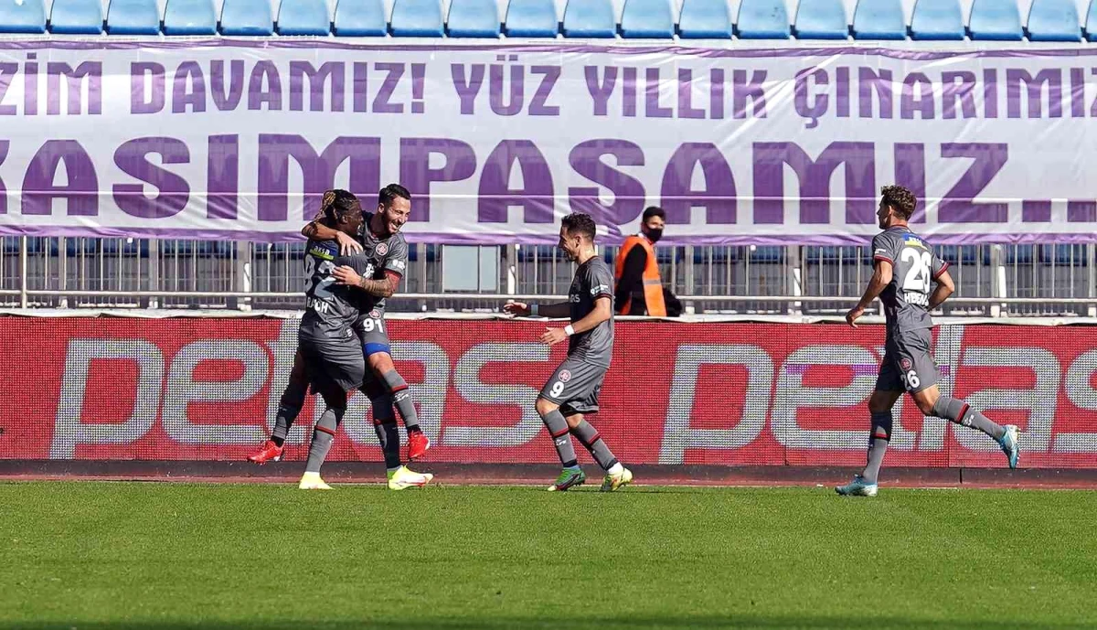 Spor Toto Süper Lig: Kasımpaşa: 1 Fatih Karagümrük: 3 (Maç sonucu)
