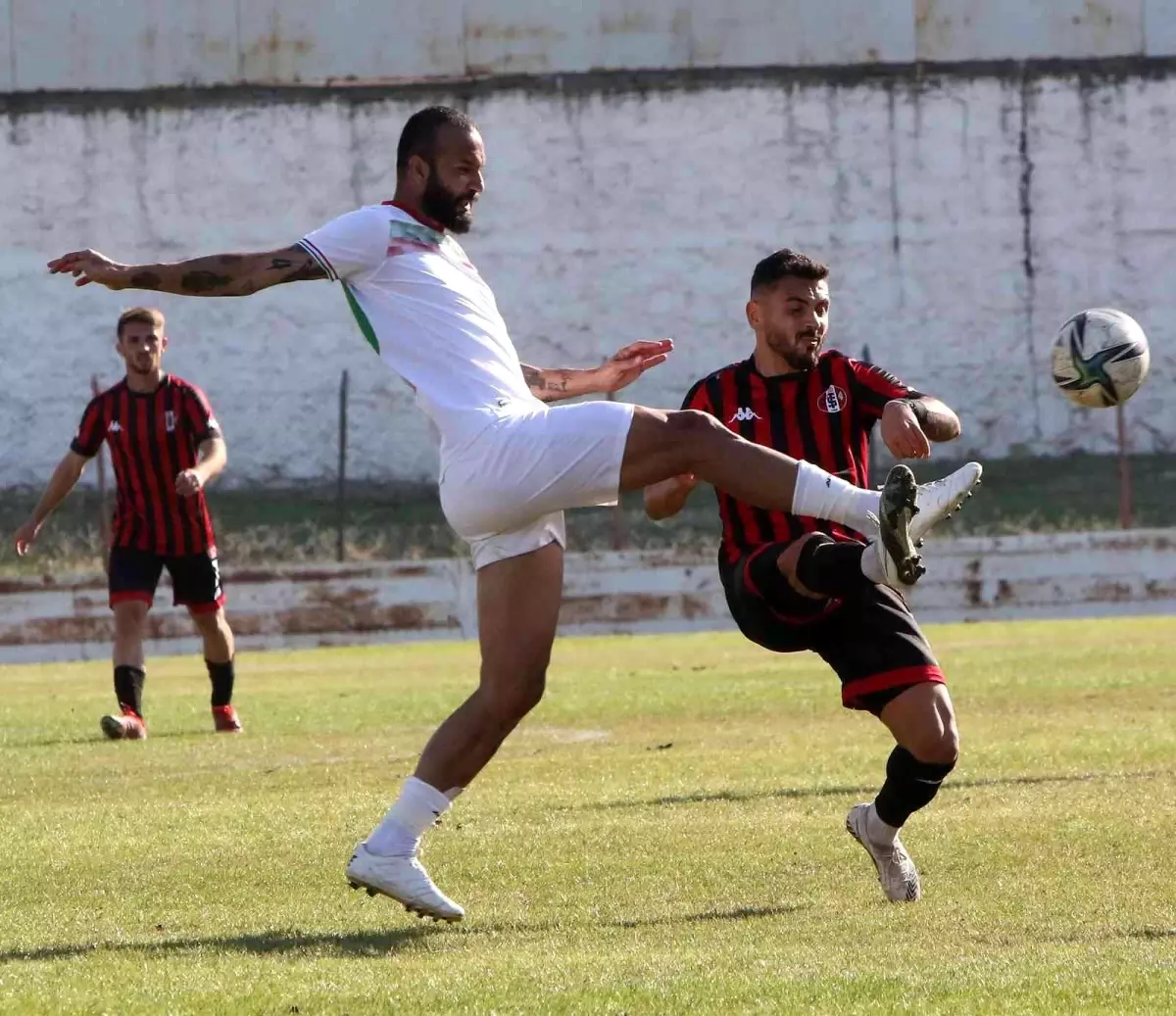 TFF 2. Lig: Turgutluspor: 2 Diyarbekirspor: 1