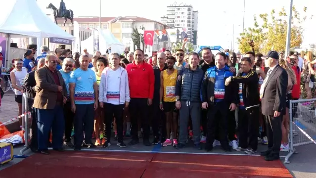 Toroslar Uluslararası Yarı Maratonu başladı