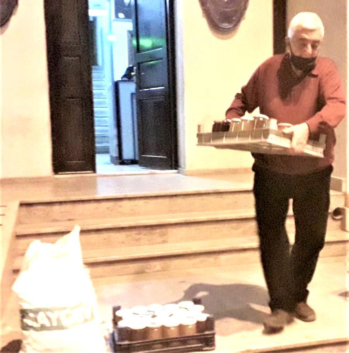 Bal hırsızları yakalandı