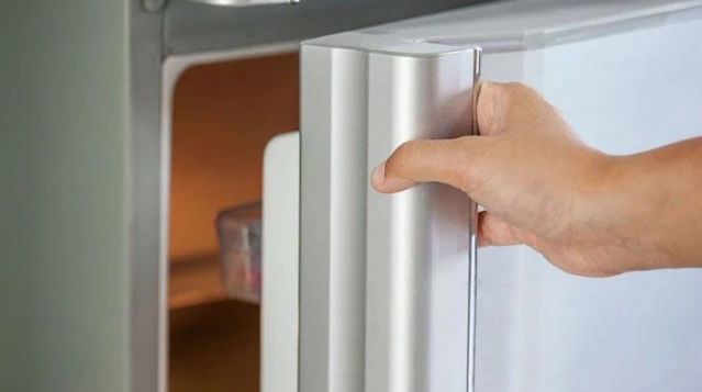 Bilim insanlarından ev kadınlarına uyarı! Buzdolabının içerisindeki büyük gıda zehirlenmesi tehlikesi