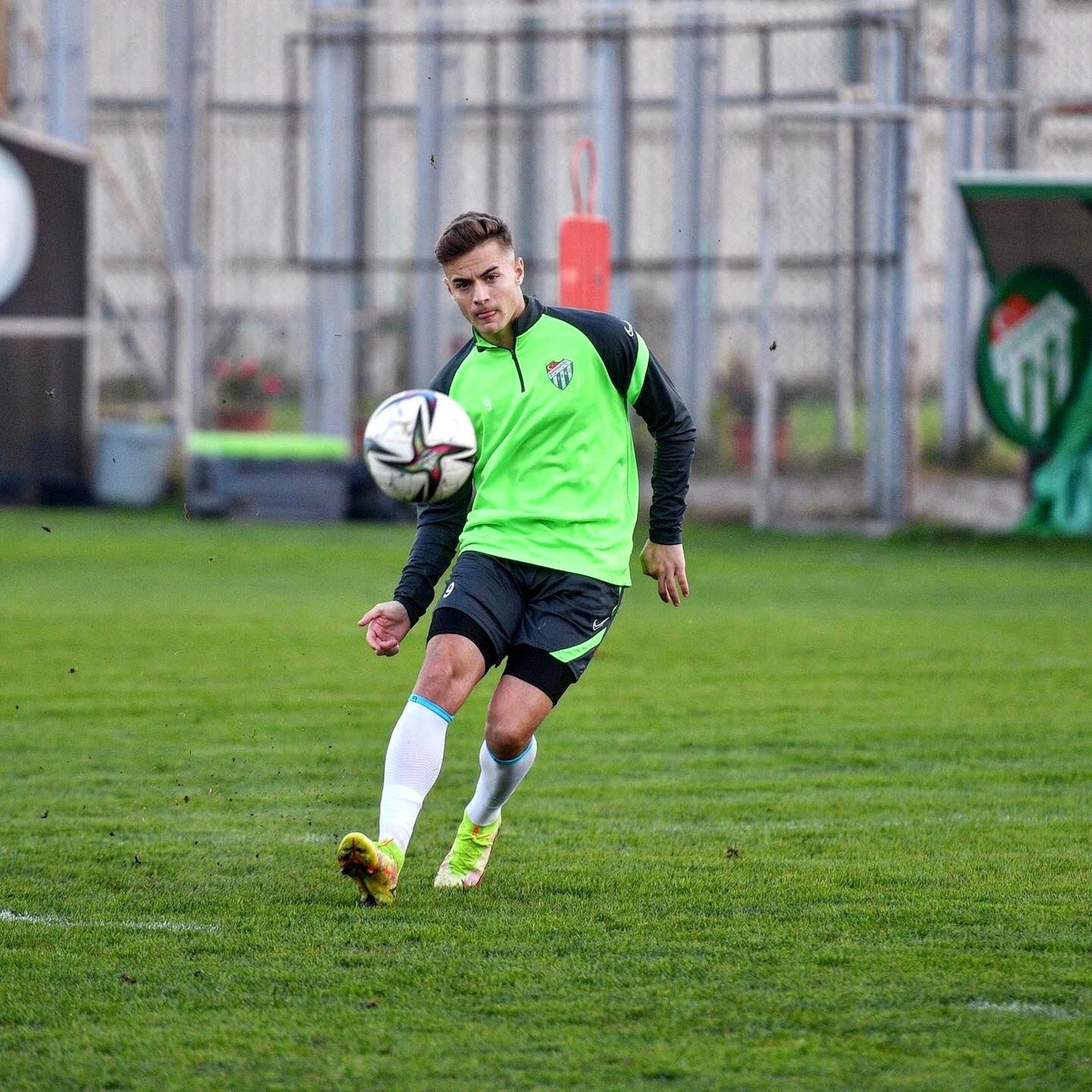 Bursaspor\'da Gençlerbirliği maçı hazırlıkları devam ediyor
