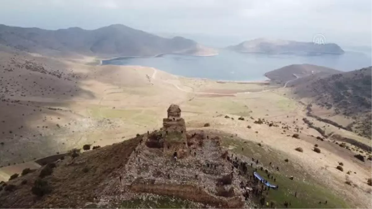 Doğaseverler tarihi Saint Thomas Manastırı\'nın bulunduğu bölgeyi gezdi