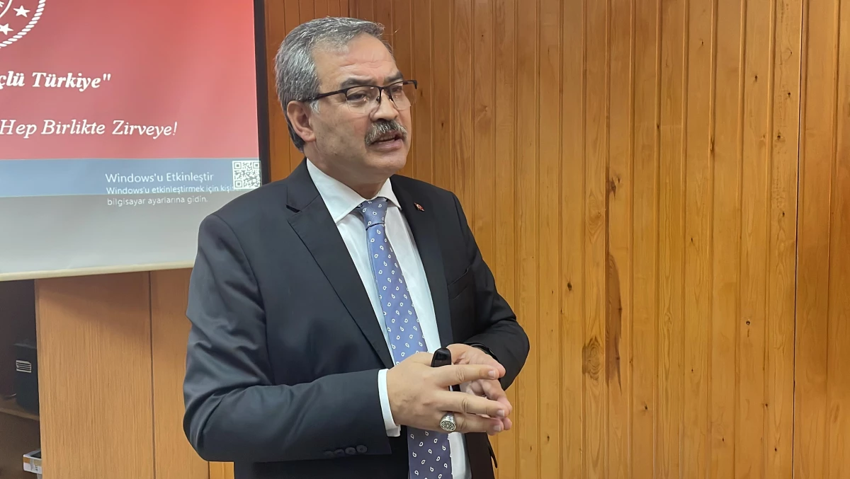 Edirne Milli Eğitim Müdürü Arpacı, İl Genel Meclisinde sunum yaptı
