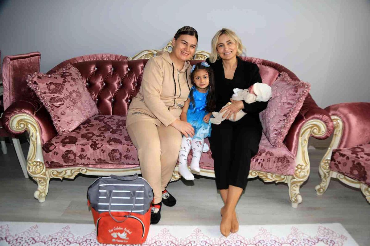 GÖLBAŞI BELEDİYESİ\'NDEN YENİ DOĞANLARA MERHABA HEDİYESİ