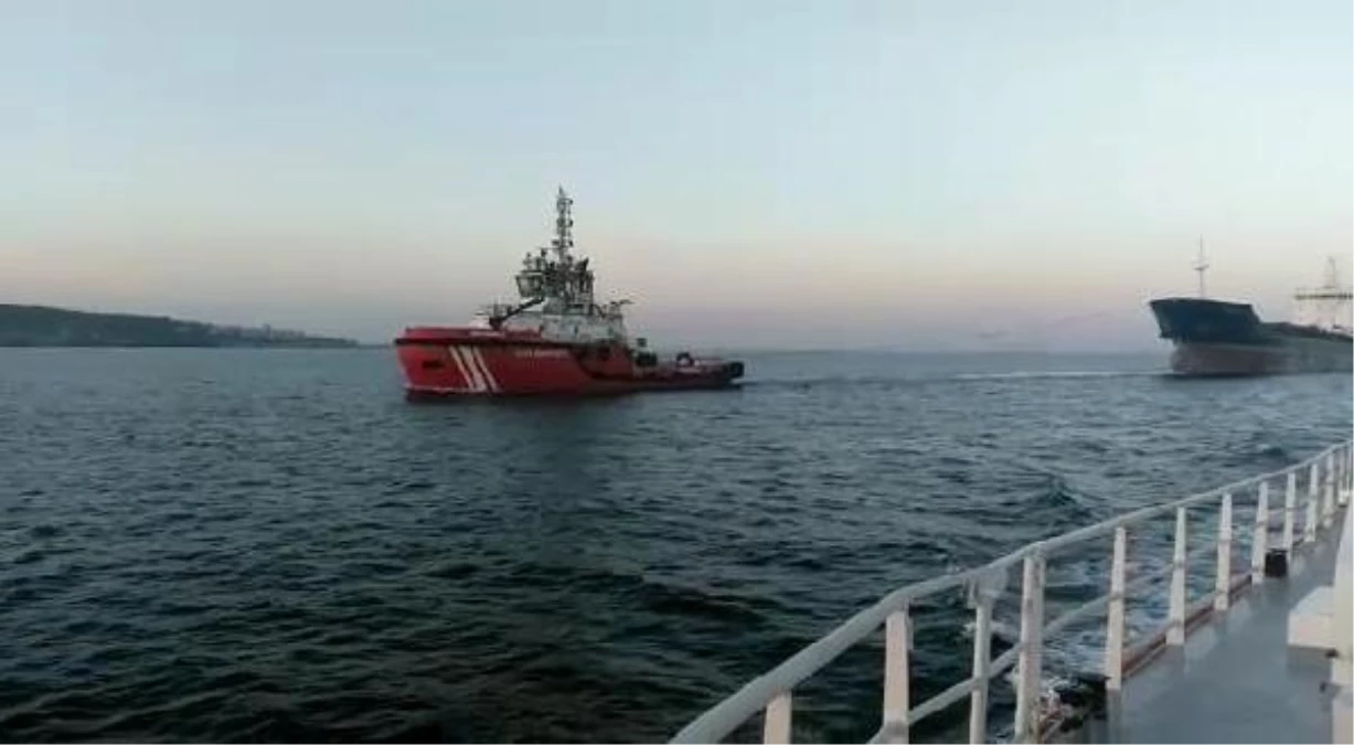 İstanbul Boğazı\'nda arızalanan gemi Ahırkapı\'ya demirletildi
