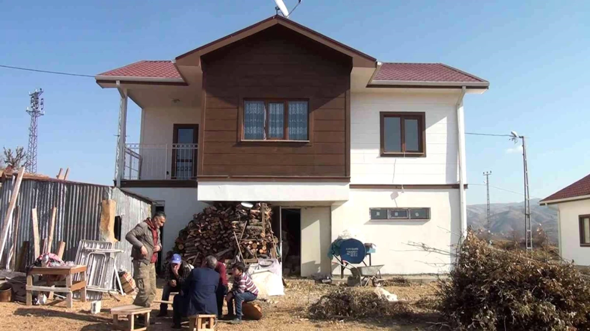 Pütürge\'de deprem sonrası yeni konutlarda yaşam başladı
