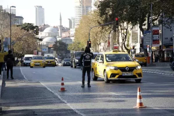 Şişli'deki denetimde korsan taksici yakalandı