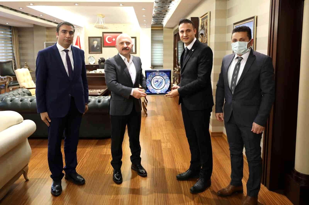 TFFHGD Ağrı Şubesinden Vali Varol\'a ziyaret