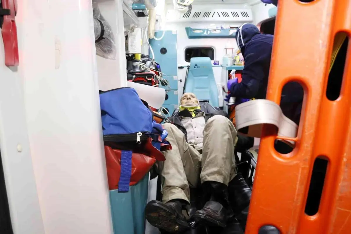 Son dakika haberi | Uçuruma düşen alzeimer hastasının yardım çığlıklarına polis ve itfaiye yetişti