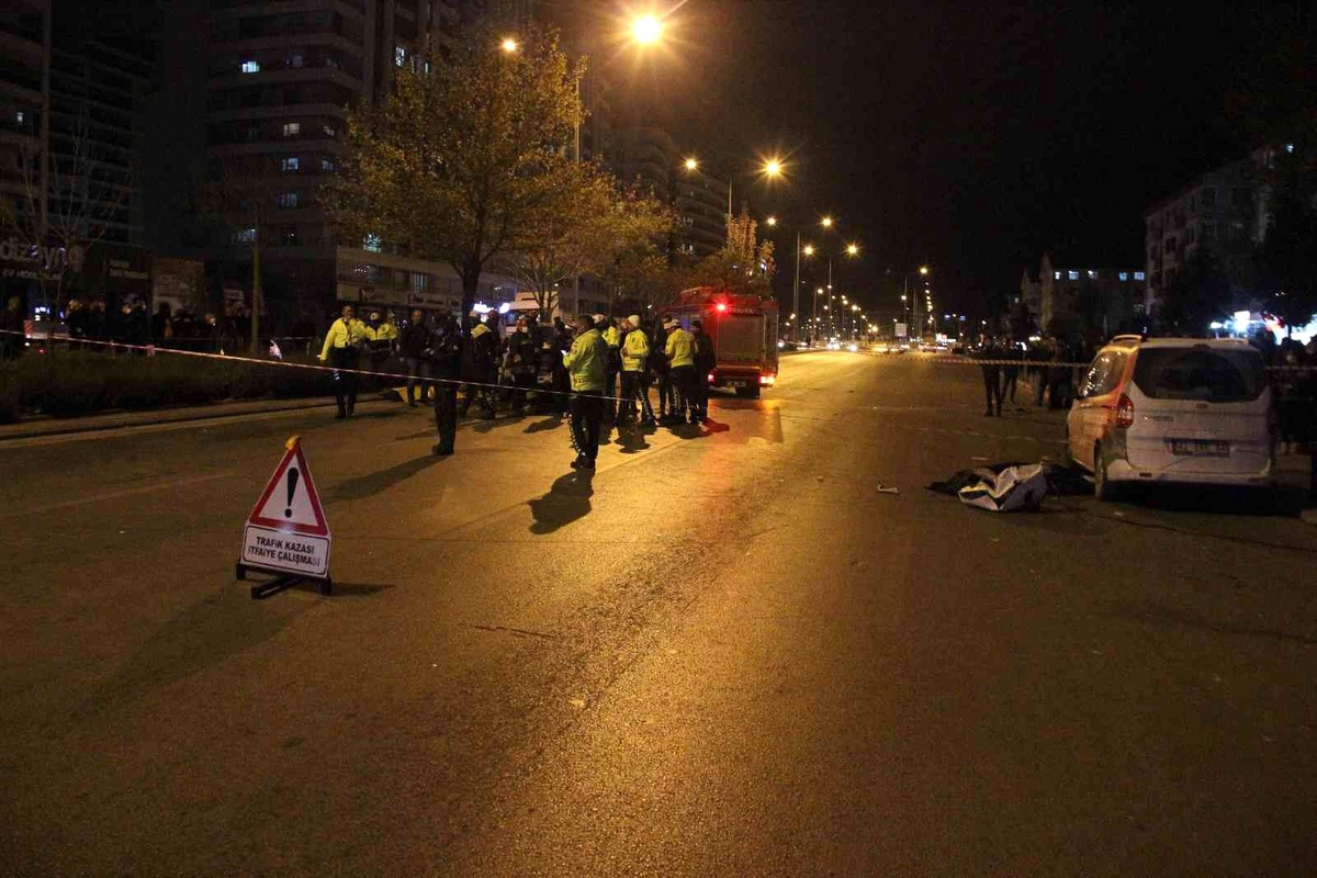 Yarış yaparken iki gencin öldüğü kazaya sebep olan sürücü tutuklandı