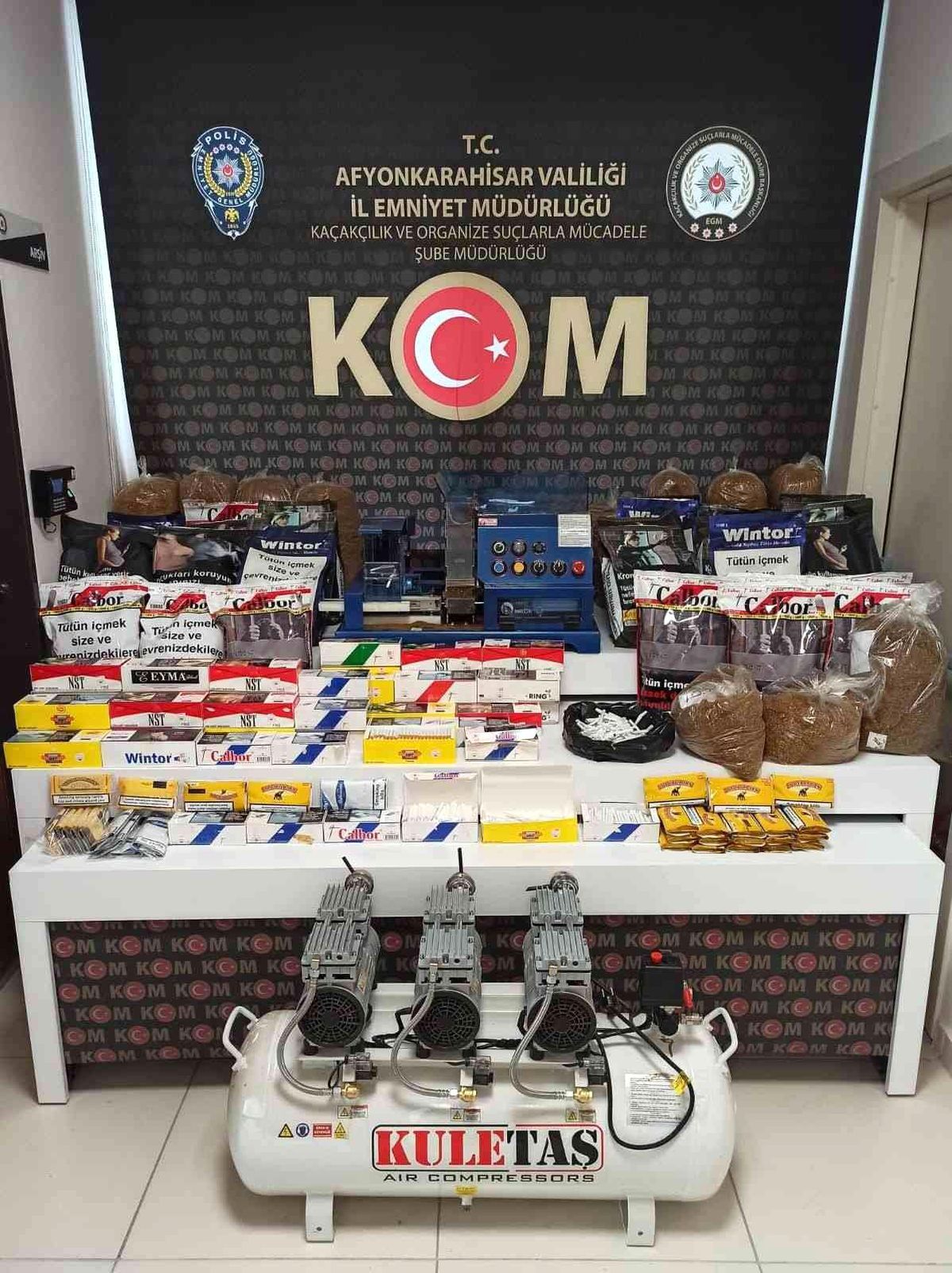 Afyonkarahisar\'da 9 bin 160 doldurulmuş makaron ele geçirildi