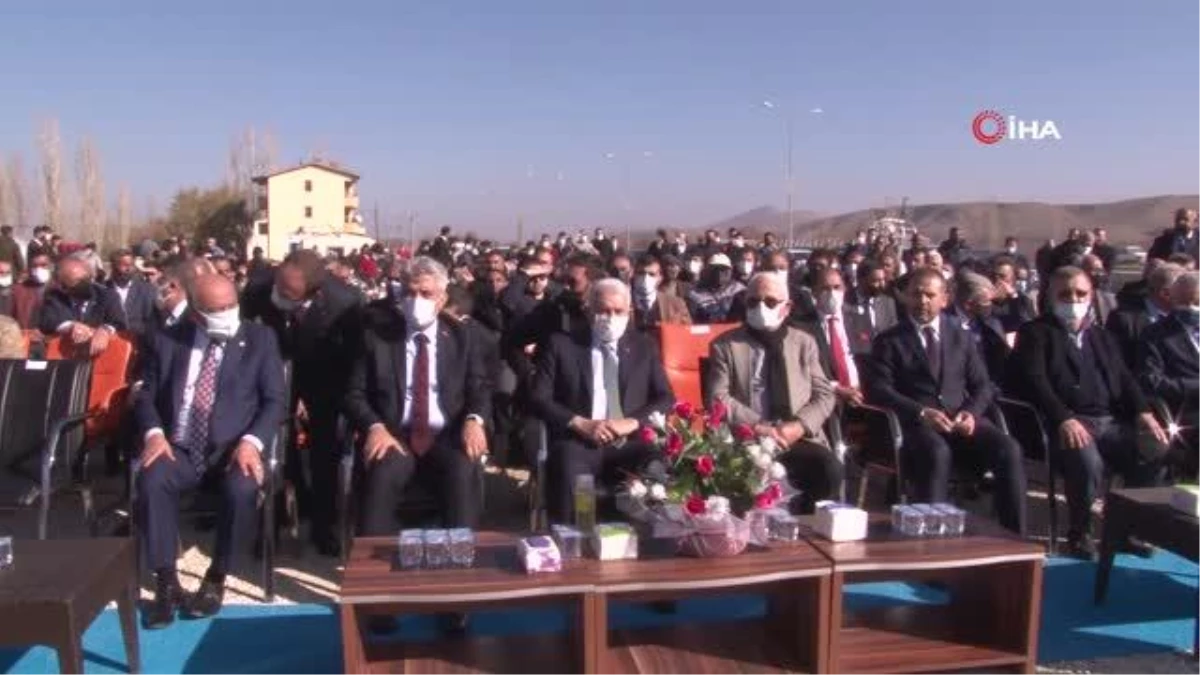 AK Parti Genel Başkanvekili Binali Yıldırım, memleketi Erzincan\'da açılış programlarına katıldı
