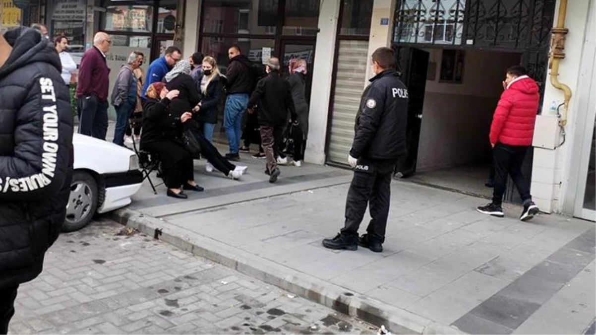 Annesini öldürüp, babasını yaralayan şahıs intihar etti