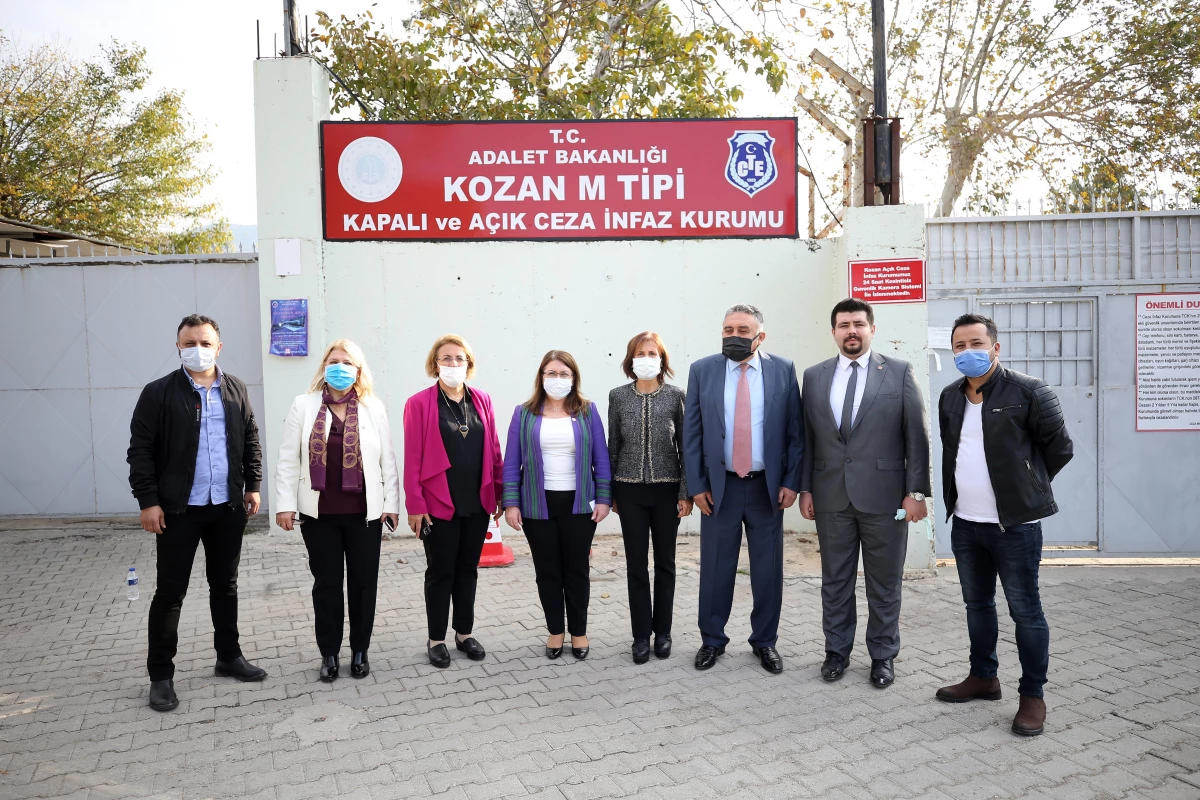 CHP Genel Başkan Yardımcısı Karaca, Adana\'da ziyaretlerde bulundu Açıklaması