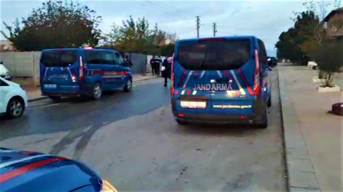 Son dakika haber... JASAT\'tan hırsızlık şebekelerine şafak operasyonu