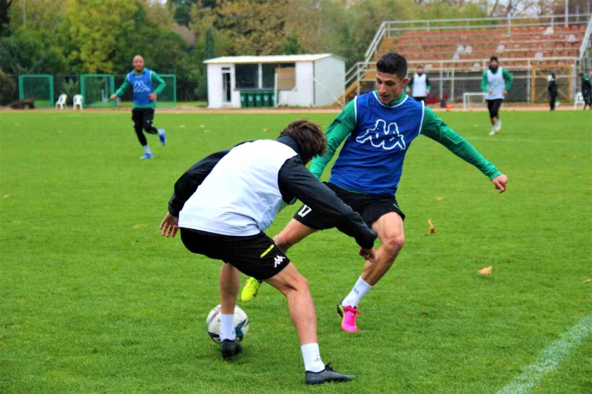 Kocaelispor\'da moraller bozuldu