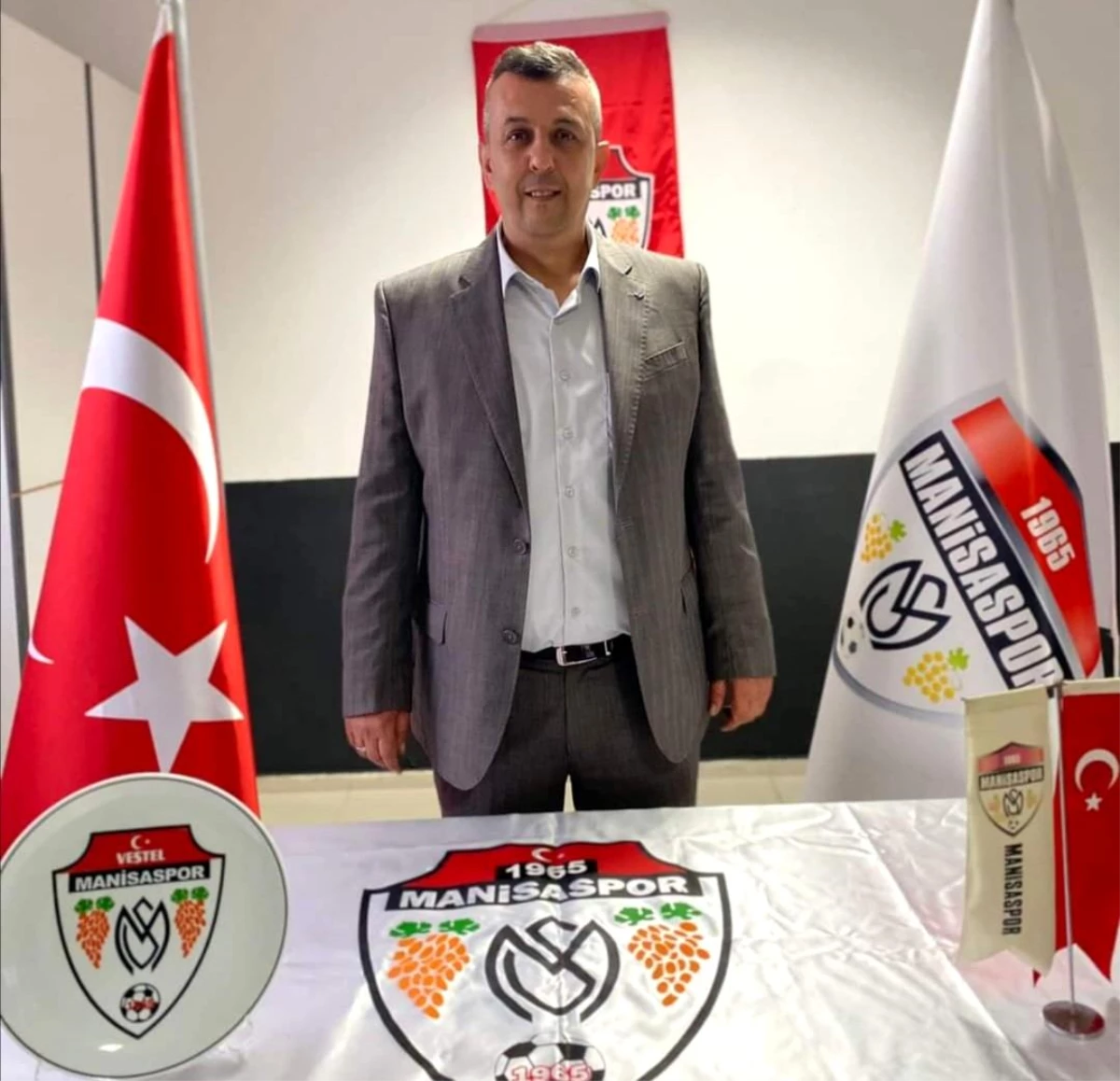 Manisaspor\'un yeni başkanı Ümit Atlı oldu