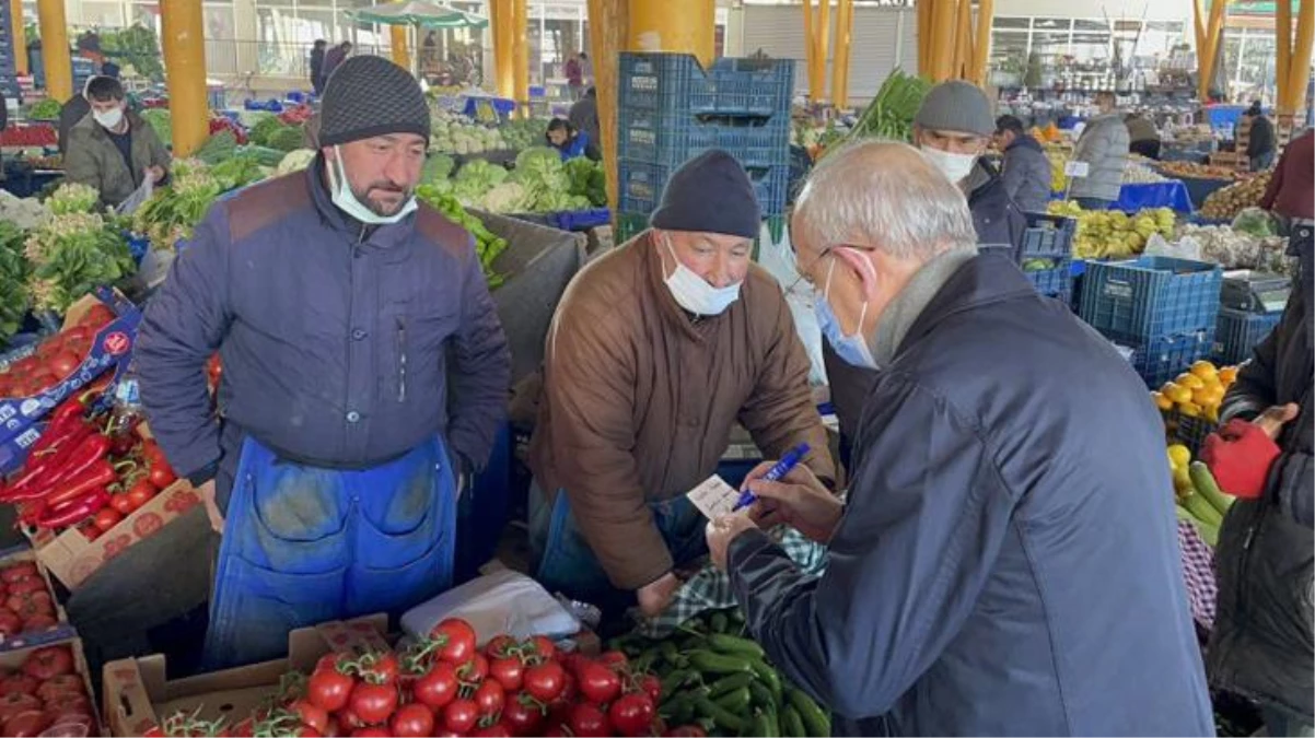 Kılıçdaroğlu\'nun pazar alışverişinde en çok duyduğu cümle "Bizi kurtarın!"