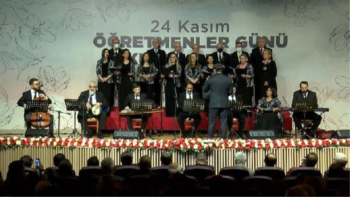 24 KASIM ÖĞRETMENLER GÜNÜ ÖZEL BİR PROGRAMLA KUTLANDI