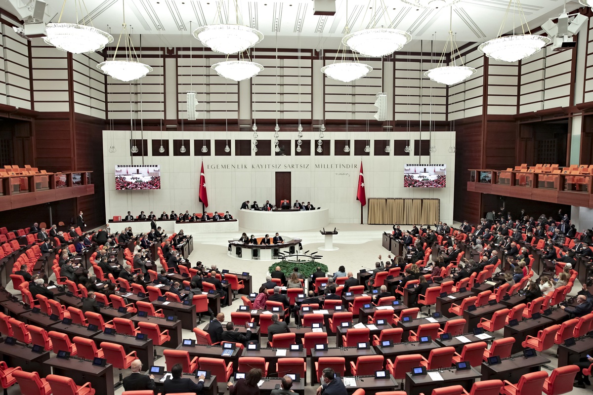 5. Yargı Paketi\'ni içeren İcra ve İflas Kanunu ile Bazı Kanunlarda Değişiklik Yapılması Hakkında Kanun Teklifi, TBMM Genel Kurulunda kabul edildi
