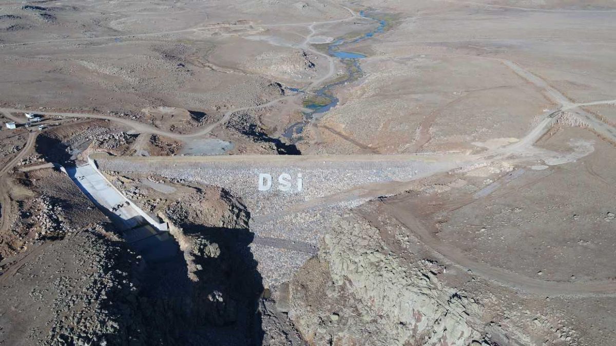 Ağrı\'da yapımı süren Derecek Barajı\'ndan ekonomiye yılda 5 milyon 478 bin lira katkı