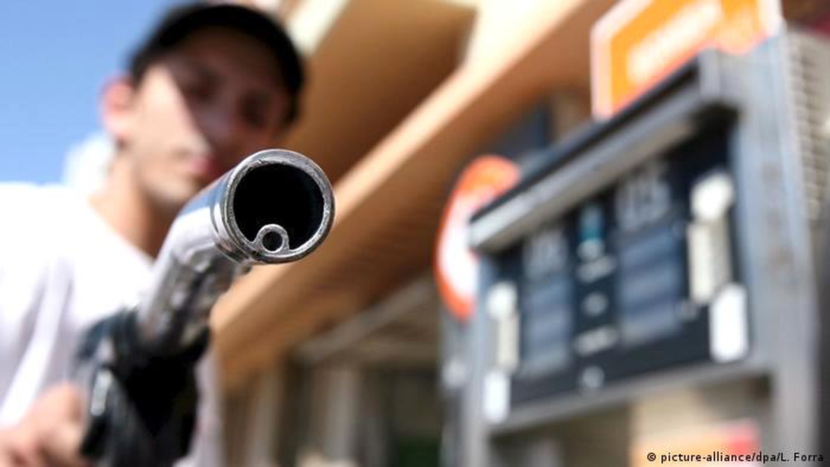 Akaryakıta zam: Benzin\'in litre fiyatı 1,02 TL artıyor