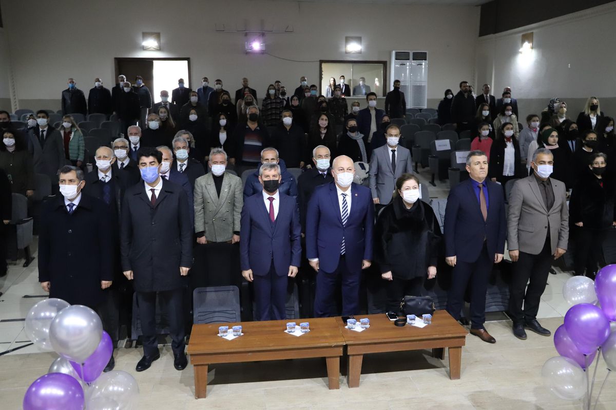 Hayrabolu\'da Öğretmenler Günü kutlandı