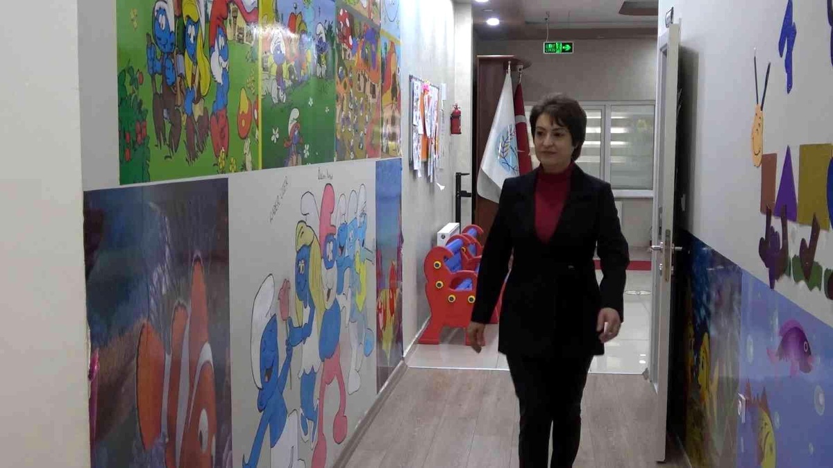 İşçiyken azmetti, okuyup üniversite mezunu oldu: Şimdi çalıştığı işyerinin patronu