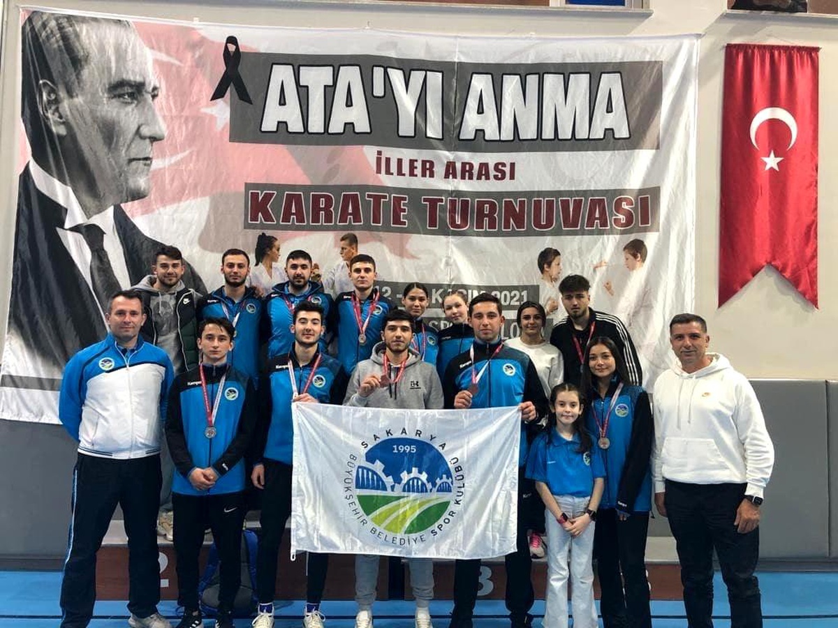 Karate turnuvasına Sakaryalı sporcular damga vurdu