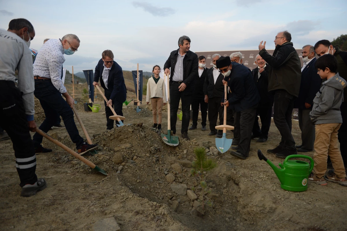 Kipaş Holding\'in "500 Bin Ağaç Bağışı Projesi" kapsamında 100 bin fidan daha toprakla buluştu