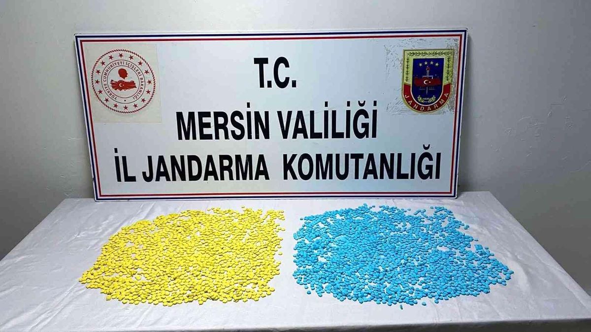 Mersin\'de 5 bin 700 adet uyuşturucu hap ele geçirildi