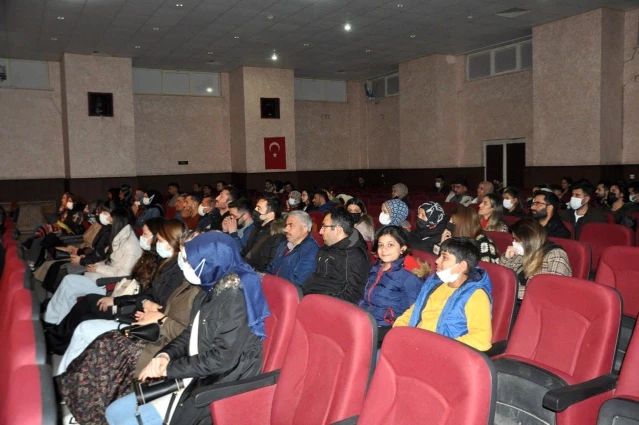 Öğretmenler mini konserle eğlendi