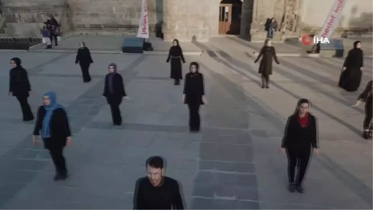 Öğretmenlerden 24 Kasım Öğretmenler Günü anısına anlamlı klip- Şarkı söyleyip, zeybek oynadılar