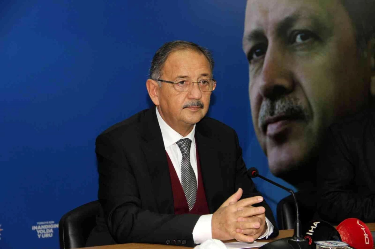 AFYONKARAHİSAR - AK Parti Genel Başkan Yardımcısı Özhaseki, Afyonkarahisar\'da konuştu