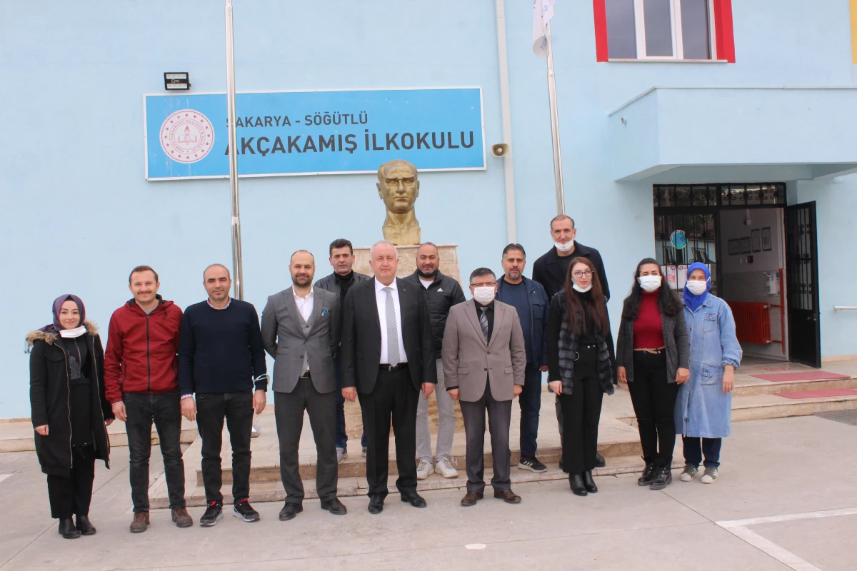 Söğütlü Belediye Başkanı Özten\'den Öğretmenler Günü ziyareti